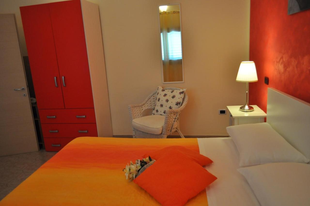 7 Contrade Bed & Breakfast Taranto Bagian luar foto