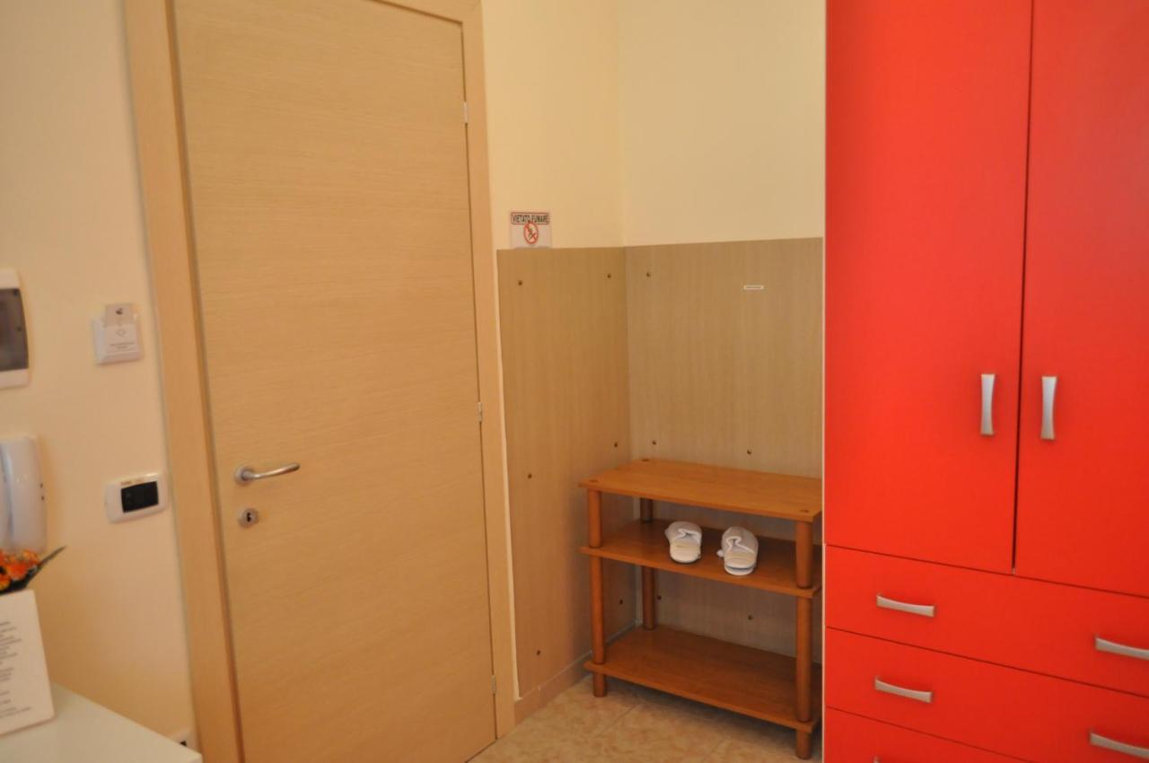 7 Contrade Bed & Breakfast Taranto Bagian luar foto