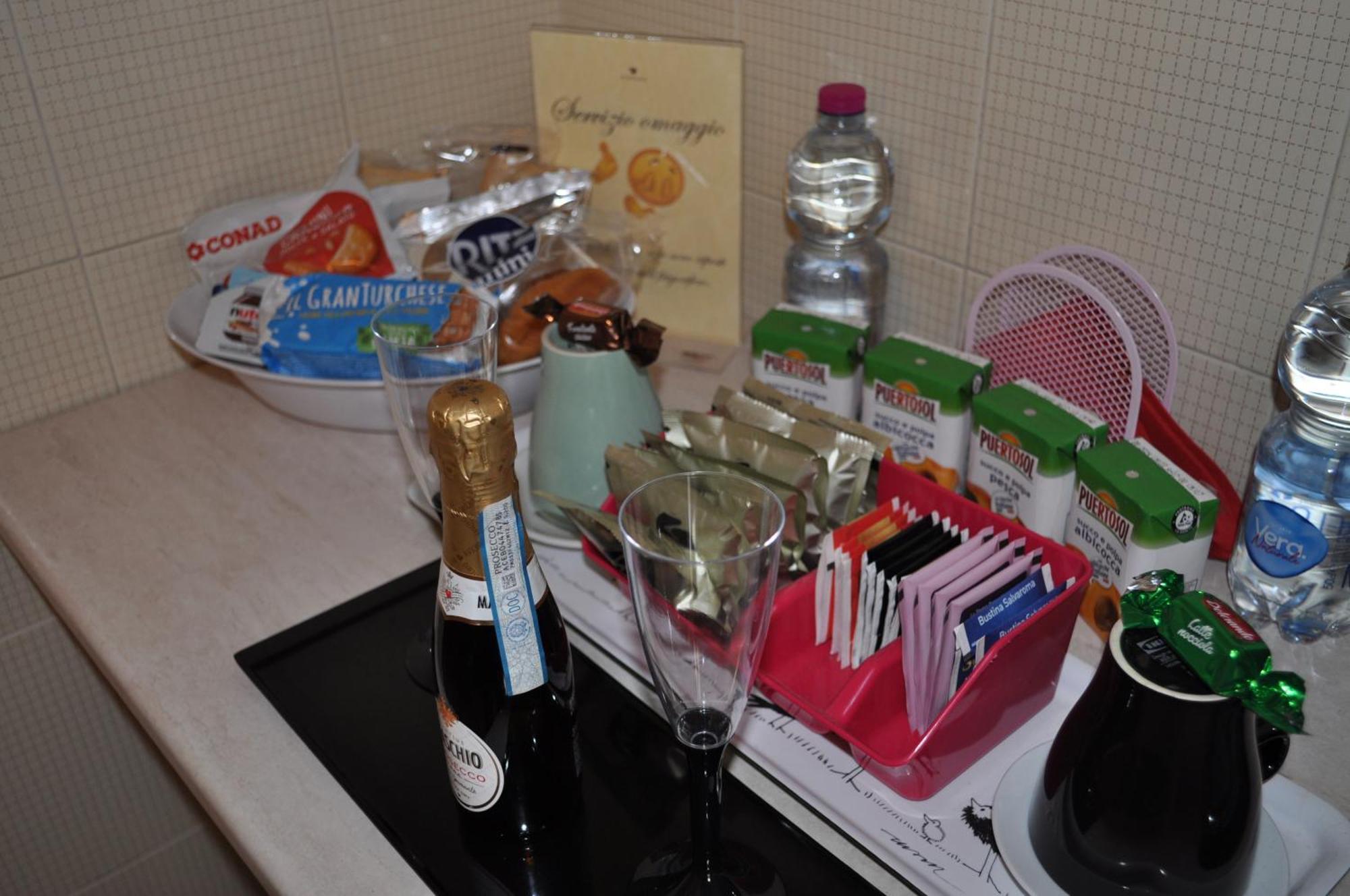 7 Contrade Bed & Breakfast Taranto Bagian luar foto