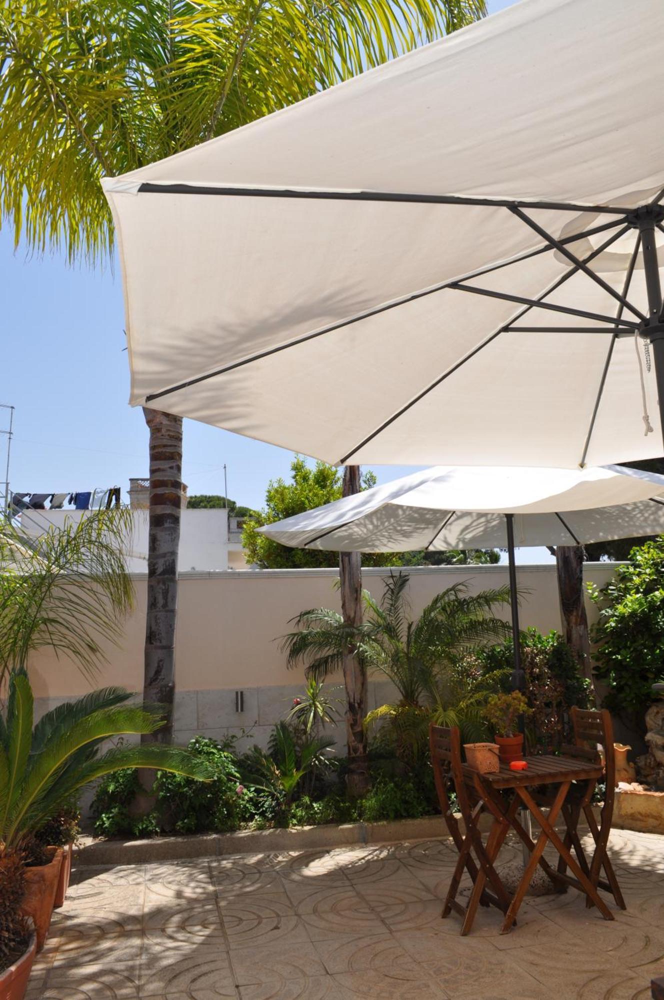 7 Contrade Bed & Breakfast Taranto Bagian luar foto