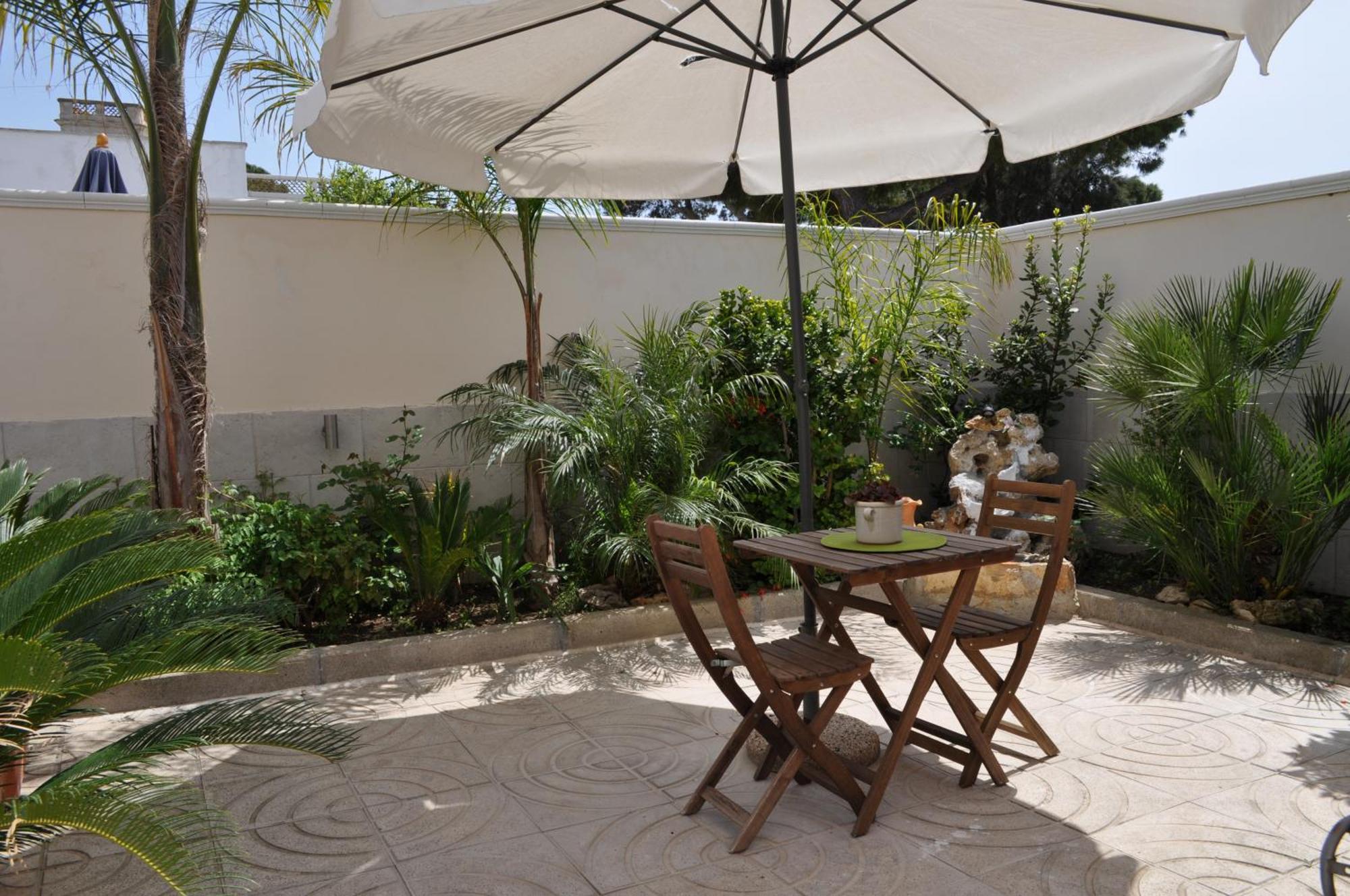 7 Contrade Bed & Breakfast Taranto Bagian luar foto