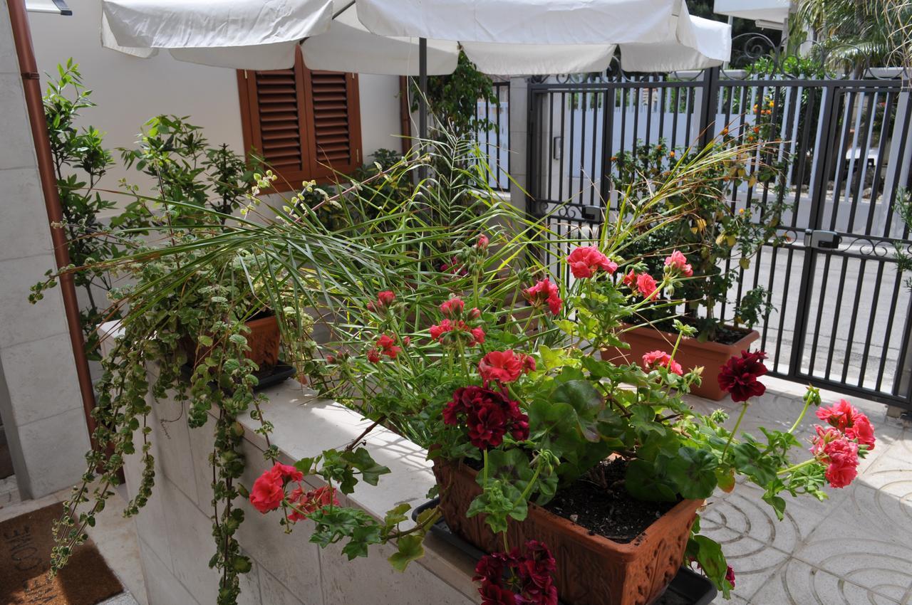 7 Contrade Bed & Breakfast Taranto Bagian luar foto
