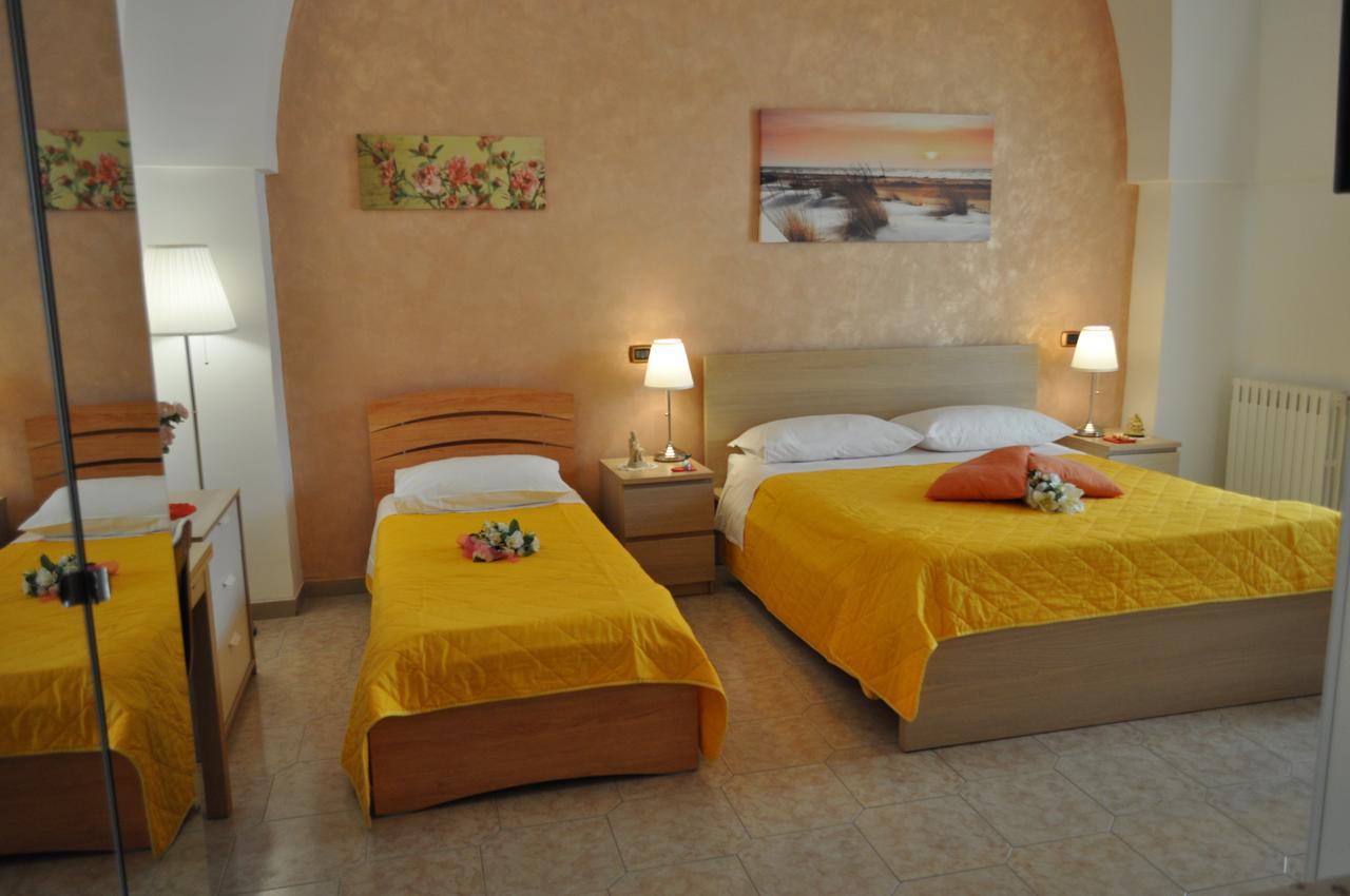 7 Contrade Bed & Breakfast Taranto Bagian luar foto