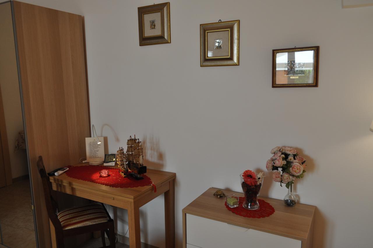 7 Contrade Bed & Breakfast Taranto Bagian luar foto